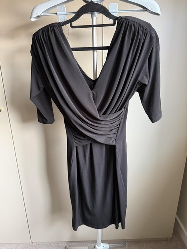 Abito midi nero drappeggiato
